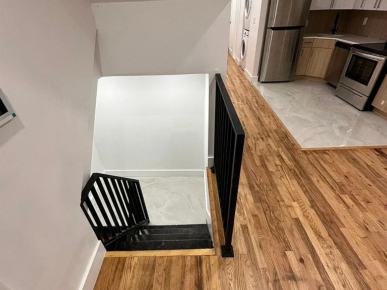 1129 Broadway #1B — Photo 7