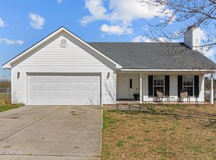 131 Cavalier Dr, Raeford, NC 28376