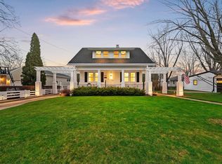 114 W Mission Rd, Green Bay, WI 54301