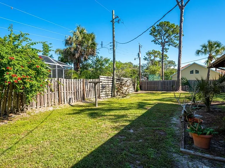 2301 Kalin Ln — Photo 33
