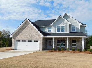 70 Shadowwood Ln, Smith Station, AL 36867