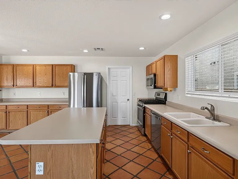 10360 E Malta St — Photo 12
