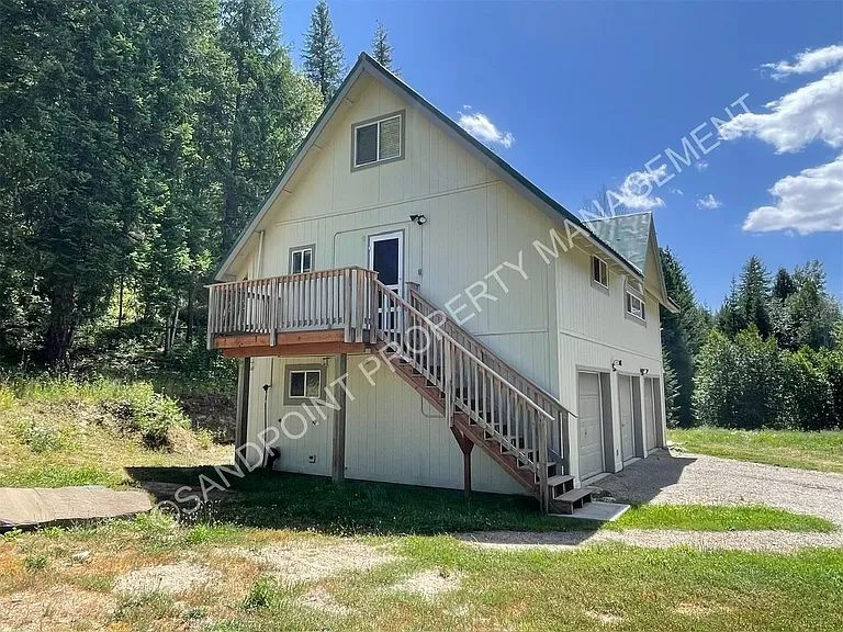 35 Hillcrest Dr — Photo 3