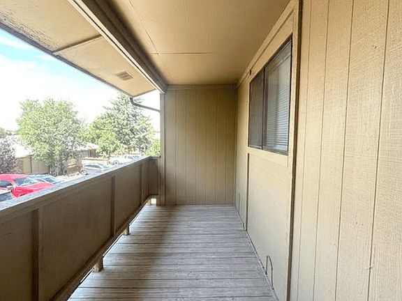 5th image of 2119 Marigold St APT 4