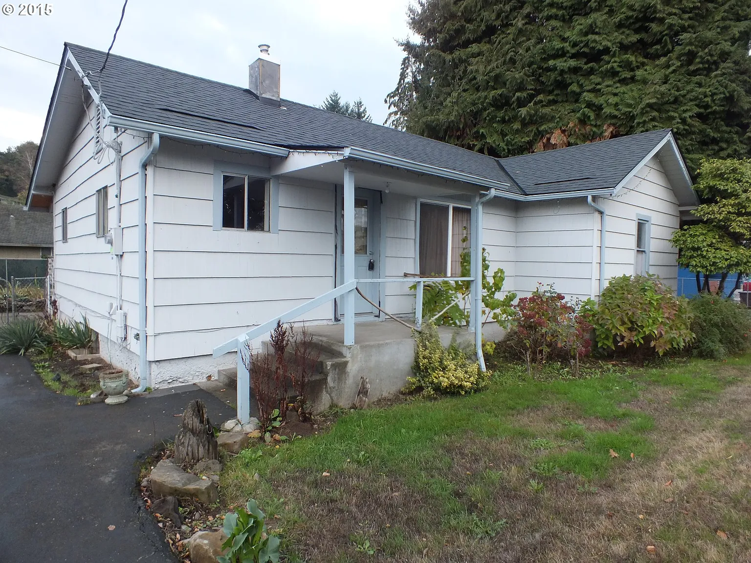 8404 SE Strawberry Ln photo 1