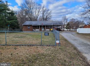 8106 Hog Neck Rd, Pasadena, MD 21122