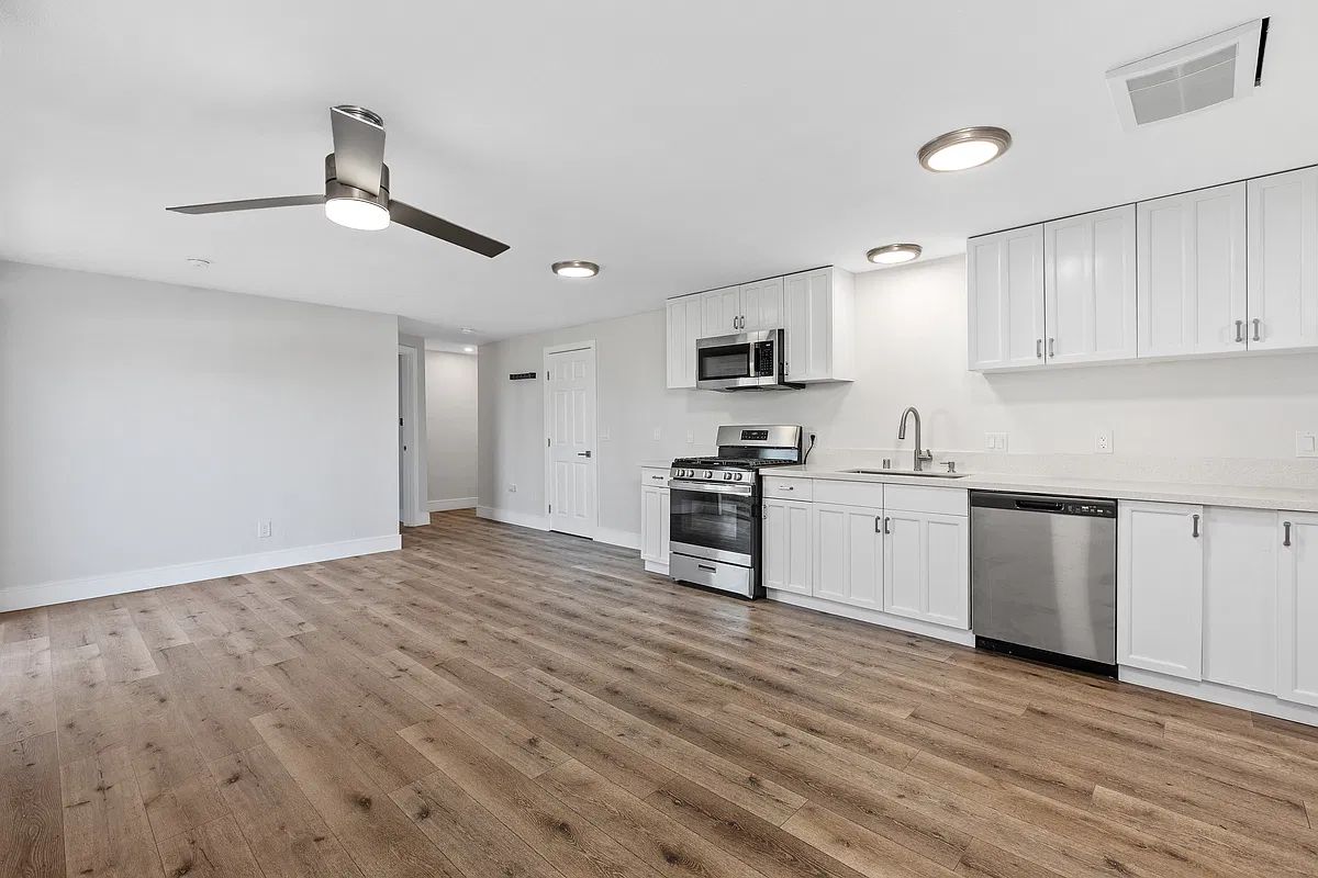 2 bed, 1200 sqft, $3,400 — Photo 1