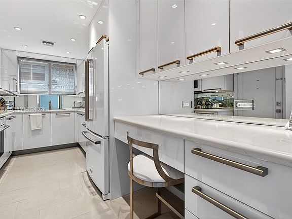 5th image of 10178 Collins Ave APT 208