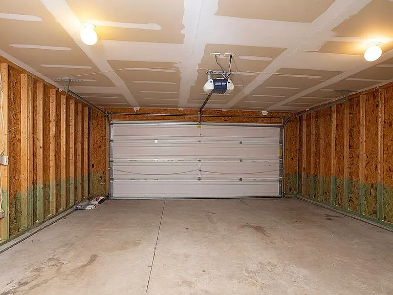 2549 Hunting Bow Dr — Photo 25