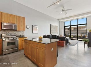 3631 N Halsted St APT 211, Chicago, IL 60613