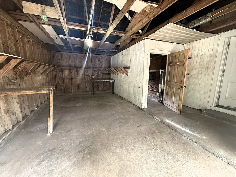 300 N Kinney Ave — Photo 19
