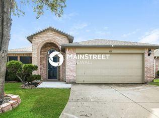 822 Langford Dr, Arlington, TX 76018
