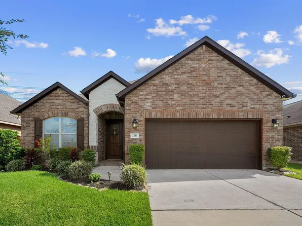 2111 Llerena Lane, League City, TX 77573