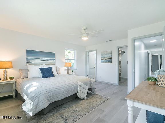 4th image of 700 7TH Street N