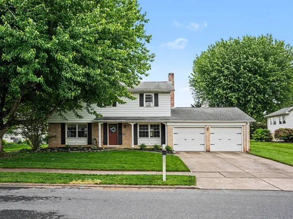 413 Pawnee Dr, Mechanicsburg, PA 17050