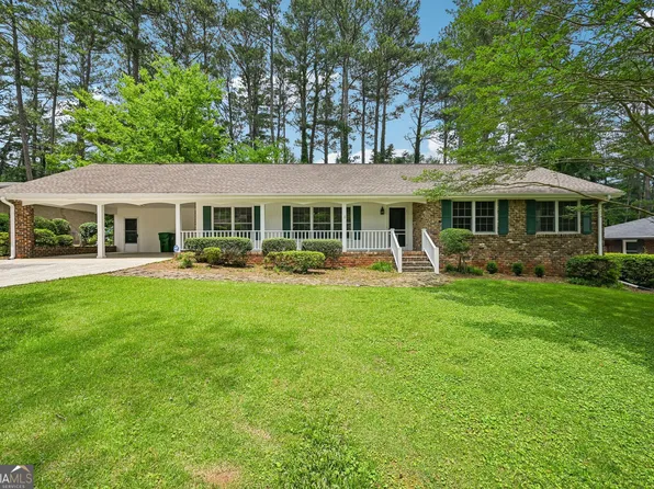 2238 Springwood Dr, Decatur, GA 30033