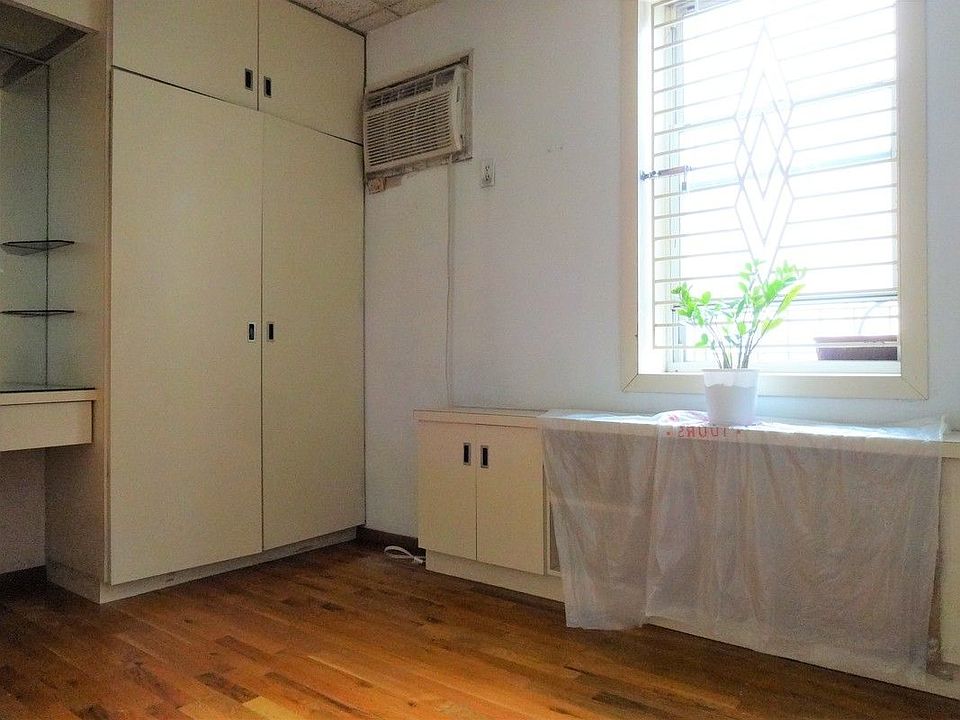 2nd image of 74 Mott St APT 9
