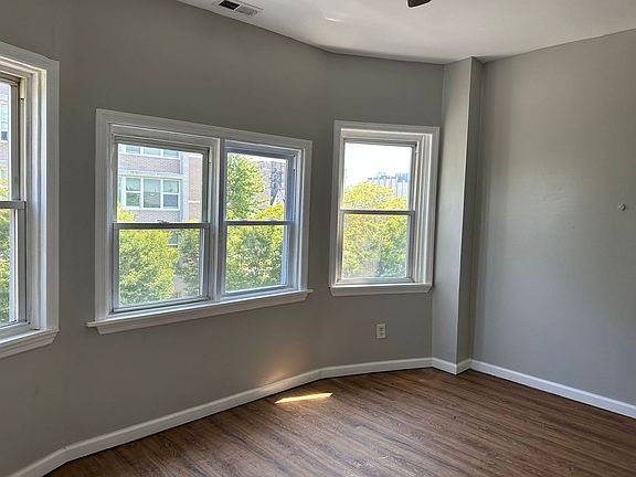 5th image of 1017 Arctic Ave Unit B