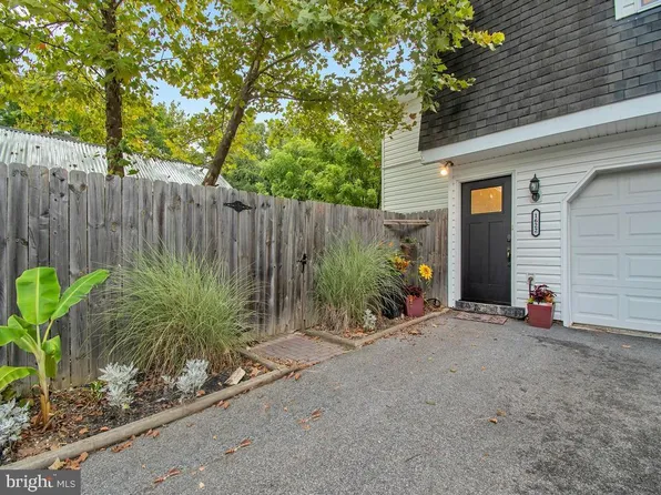 1622 Pine Knob Rd, Sykesville, MD 21784