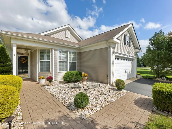 4 Carlisle Drive, Jackson, NJ 08527