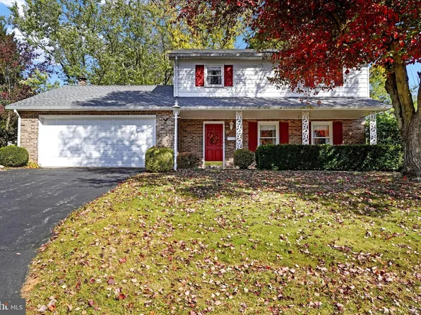 85 E King St, Dallastown, PA 17313