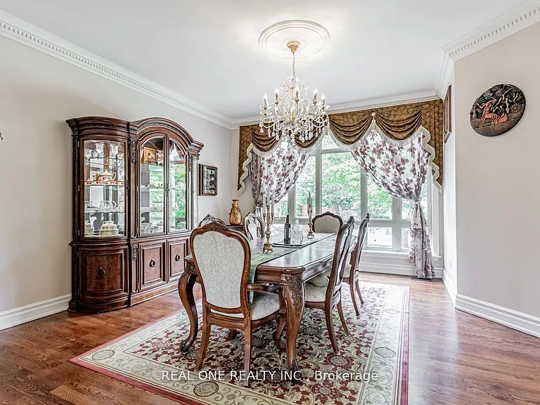15 Royal Oak Dr — Photo 6