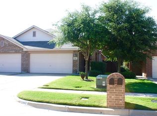 2407 Ravenwood Ct, Mansfield, TX 76063