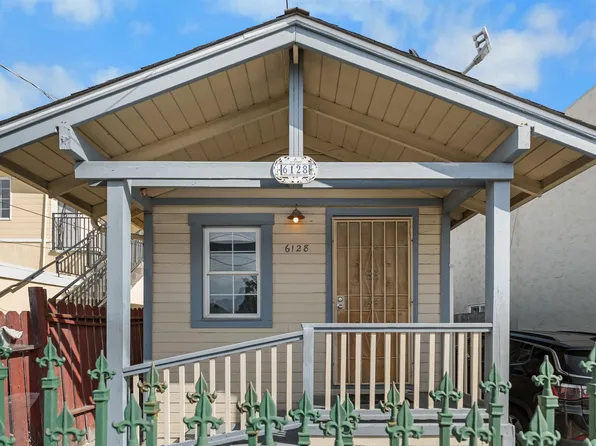 6128 Harmon Ave, Oakland, CA 94621