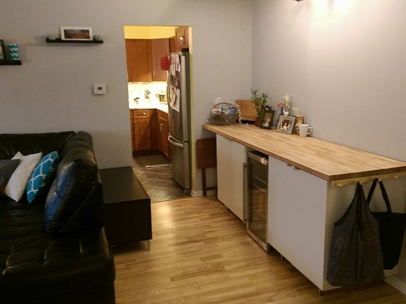 5th image of 100 S Vail Ave APT 106