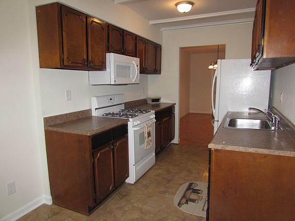 4th image of 6122 Gothwaite Dr