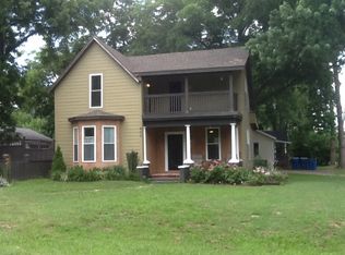 402 SW 4th St, Bentonville, AR 72712