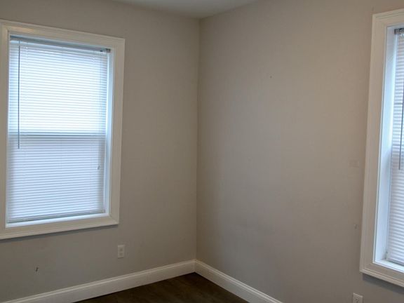 5th image of 10 Trenton St #16944340