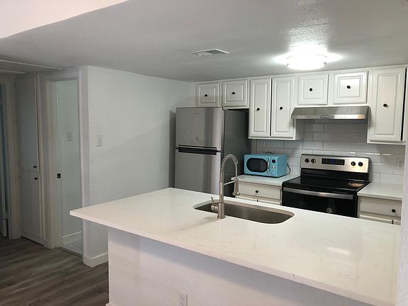 3rd image of 2124 Burton Dr APT 160