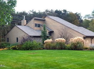 23111 64th Ave, Mattawan, MI 49071