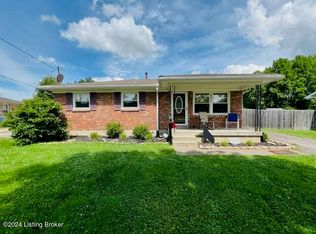 8312 Rustoak Ln, Louisville, KY 40219