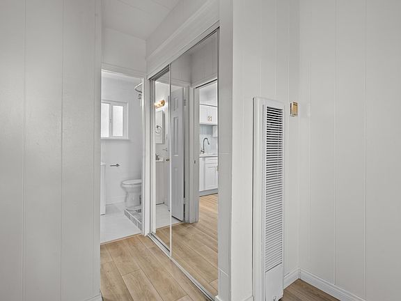 3rd image of 3917 Haines St #3921.5
