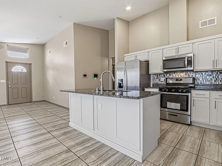 14937 Tierra Isaiah Ave — Photo 6