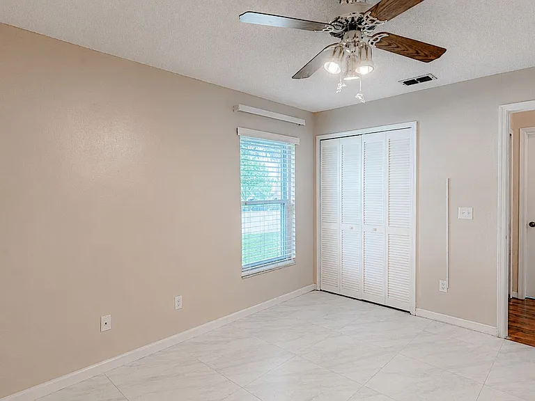 10435 Crestfield Dr — Photo 35
