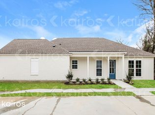 6422 Roux Dr, Baton Rouge, LA 70817