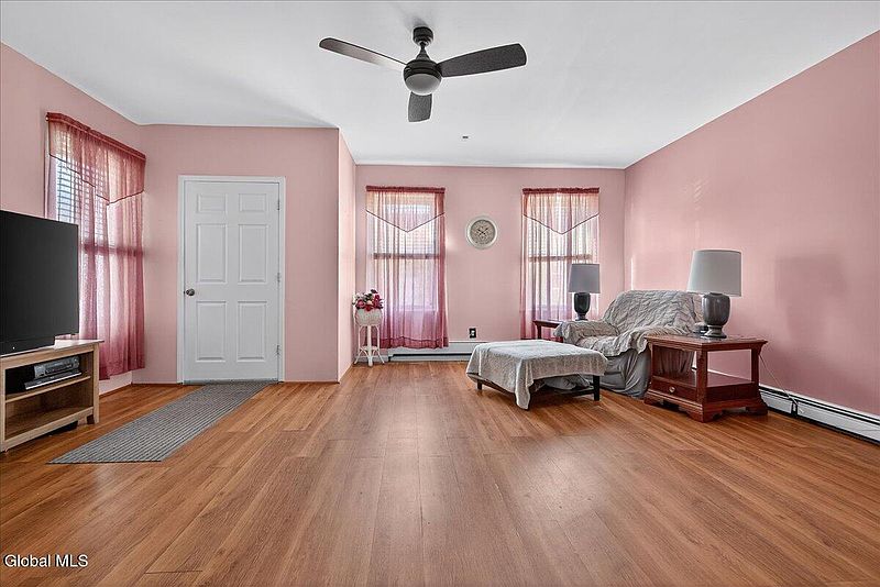 3rd image of 39 North Street
