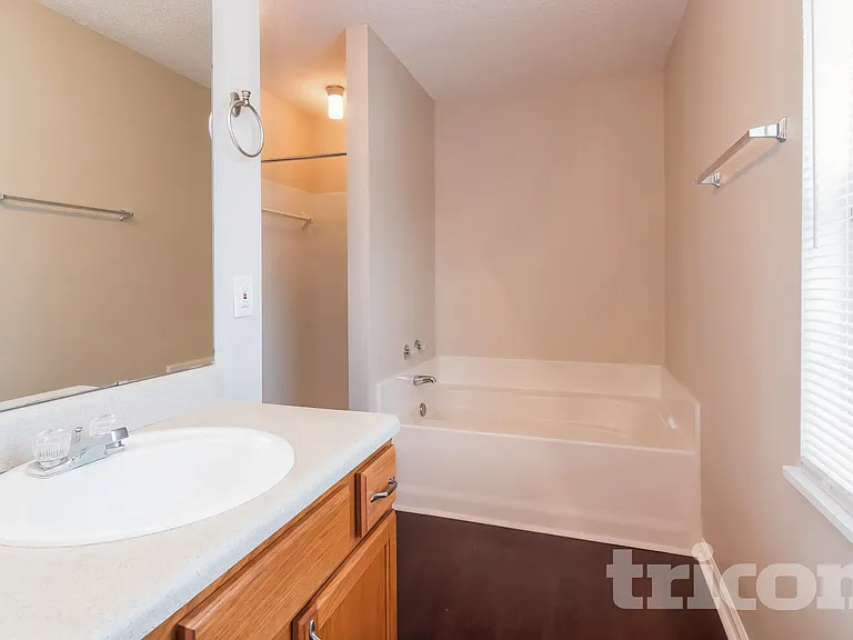 160 Saddleridge Rd — Photo 9