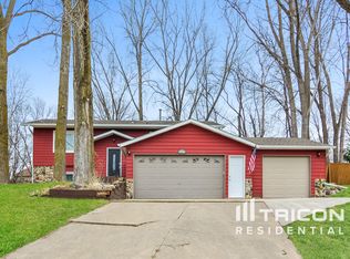 4451 Johnny Cake Ridge Rd, Saint Paul, MN 55122