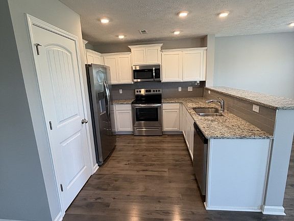 5th image of 1823 Cicero Dr