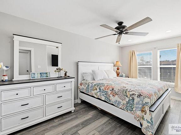 5th image of 431 S Harbor Dr Unit 12