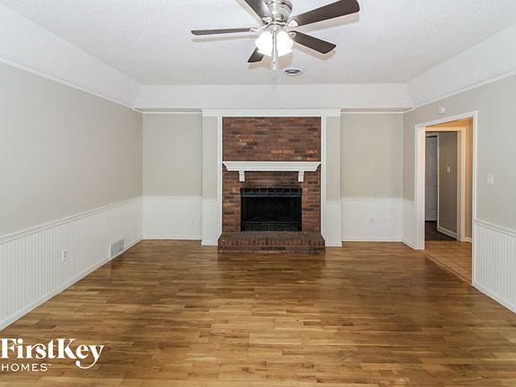3rd image of 4322 Breeds Hill Dr
