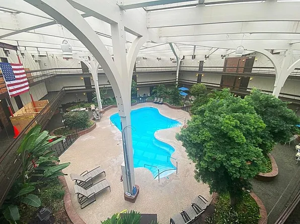 6100 West Stonehedge DRIVE #164, Greenfield, WI 53220