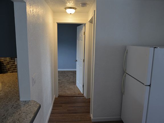 4th image of 3323 E Euclid Ave