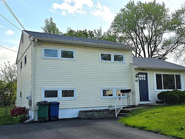 650 Brenda Ln, Aberdeen, MD 21001