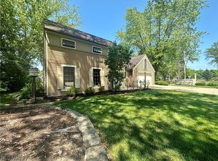 46134 New England Sq, New Waterford, OH