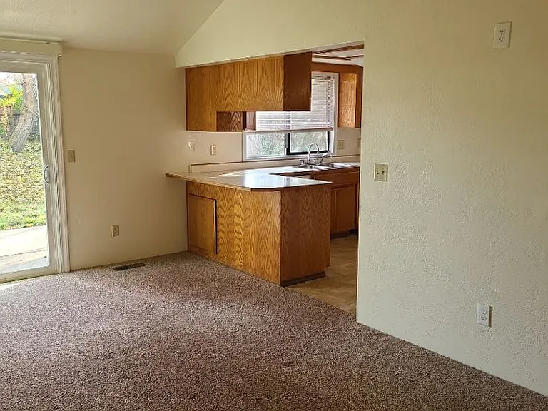 3048 Cheltenham Way — Photo 5